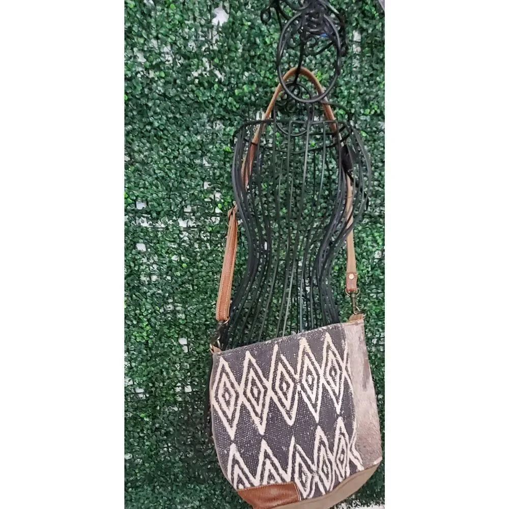 Myra Bag